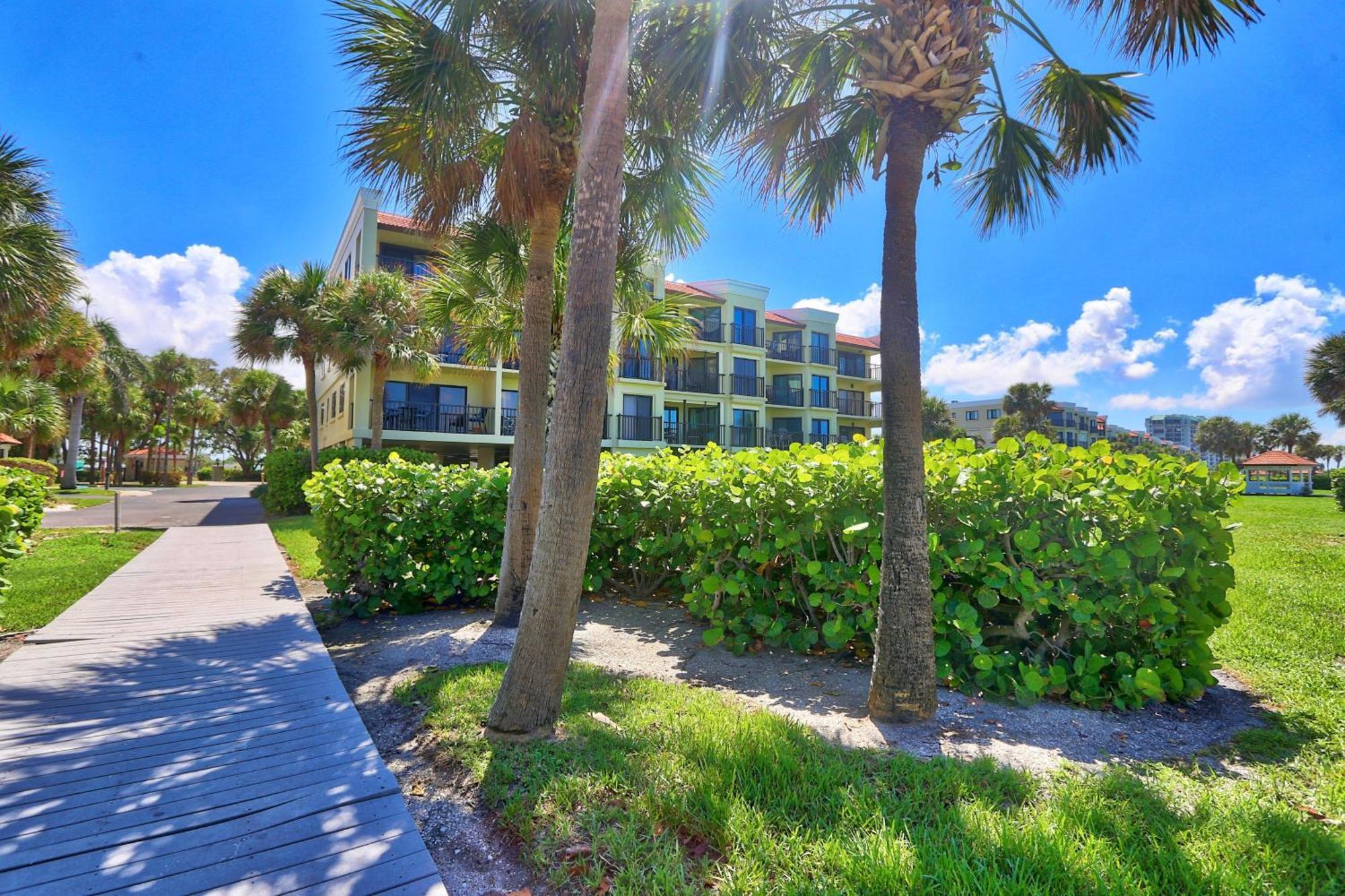 Land'S End 6-303 Beach Front - Premier Villa St. Pete Beach Exterior photo